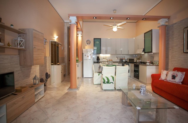 RosaMaria House