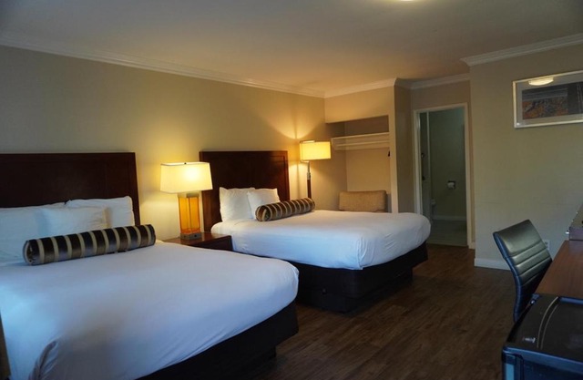 Rose Garden Inn