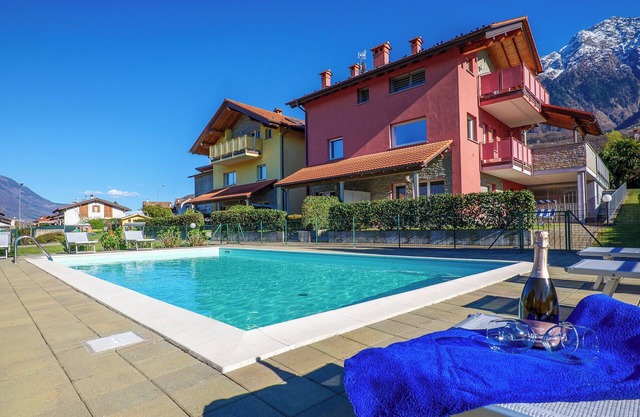 Rose Gialla Pastella Ferienwohnung mit Pool
