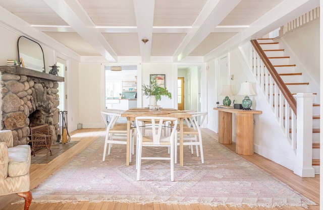 Rose Meadow: Quiet 1800s Farm House