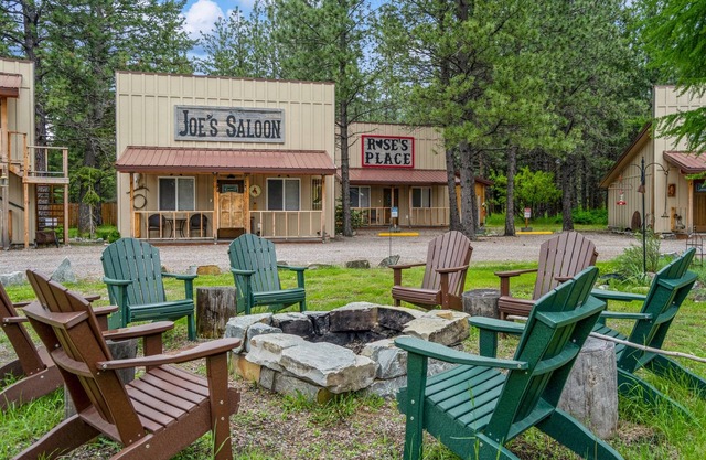 Rose's Place Cabin Near Glacier National Park