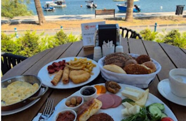 Roseira Mar-Inn Luxury