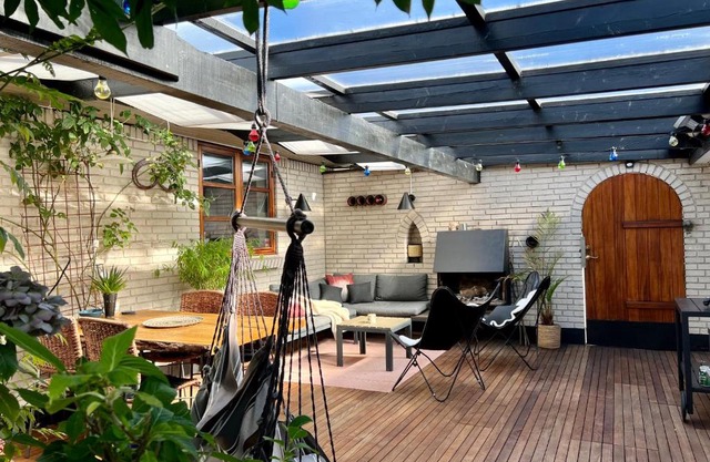 Rosengren Residence, Fireplace & barbecue
