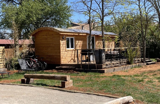Roulotte in the heart of the low gorges of the verdon