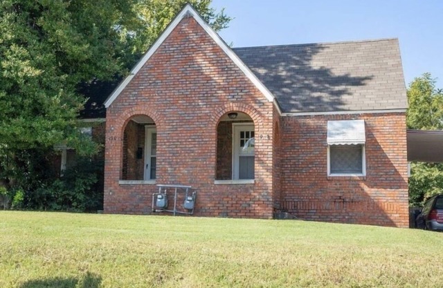 Route 66, walk to Tulsa Expo Square and TU, Pet friendly duplex