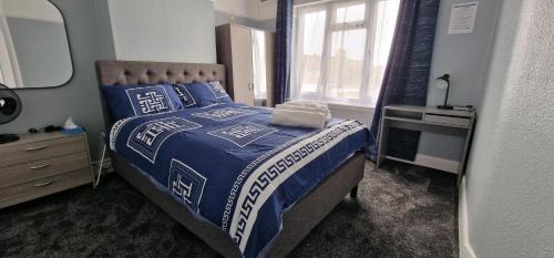 Rowan Crescent's Luxury Stay-In 3