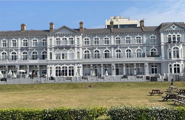 Royal Grosvenor Hotel