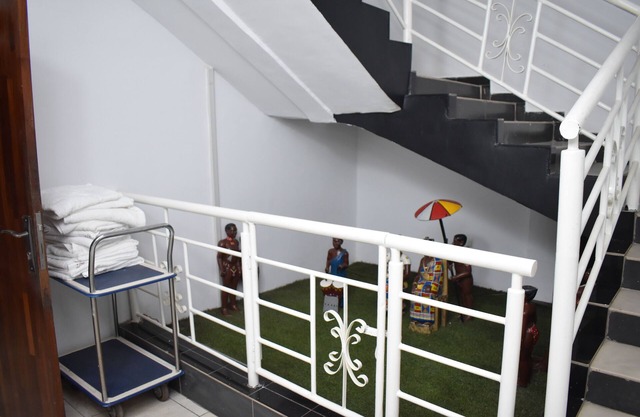 Royal Hotel Residence