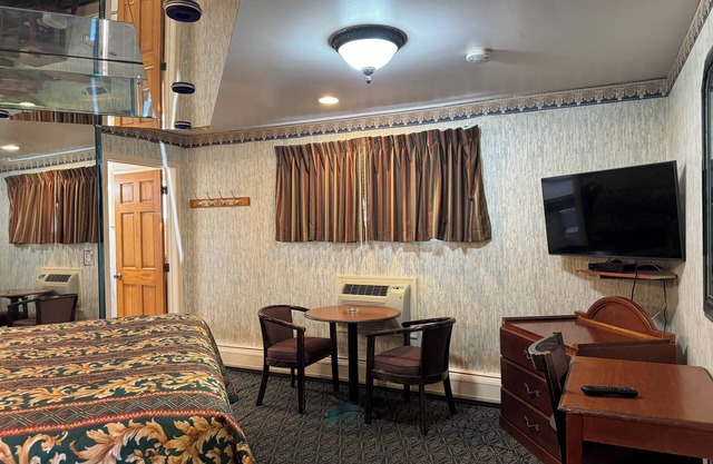 Royal Motel