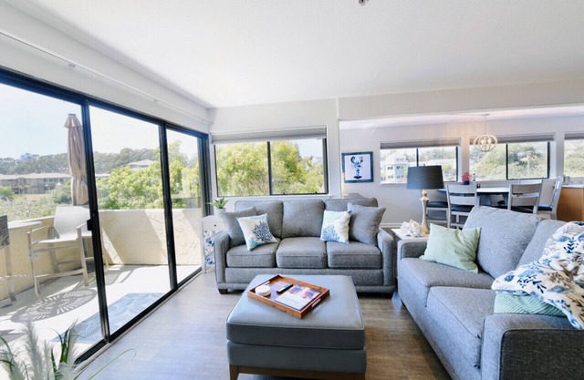 Royal Villa - Ocean View - Heated 80° Pools - SEASCAPE'S BEST 1 BEDROOM - 3 BEDS - End Unit