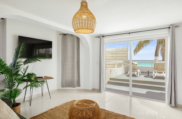 Ruby Room · CocoVaa Boutique Hotel - Ruby Suite