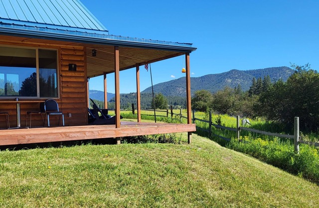 Rugg's Riverside Sleep Cabin