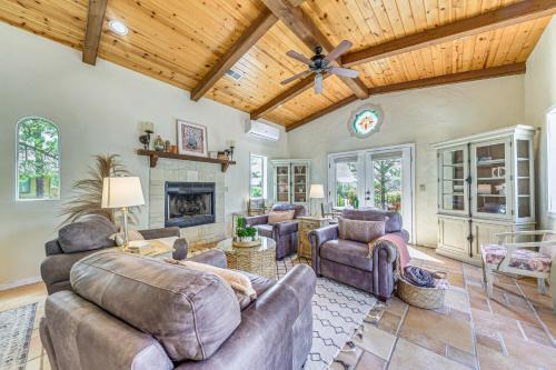 Ruidoso Retreat with Hot Tub and Patio!