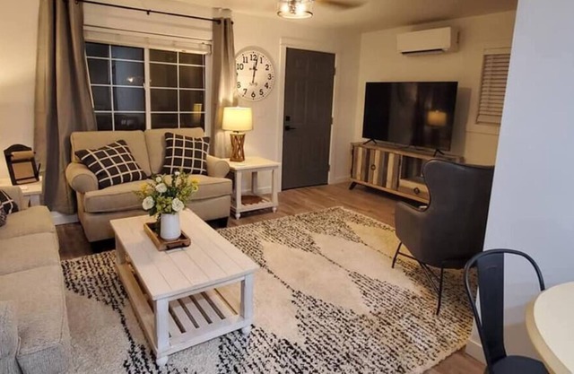 Rupert Bungalo - 2 bed 1 bath