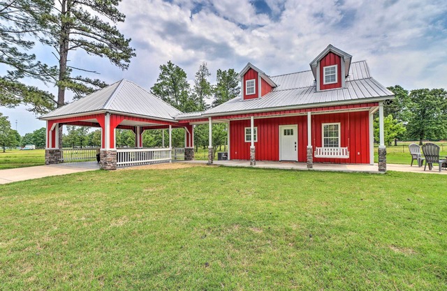 Rural Family Retreat < 3 Mi to Fishing & Boating!