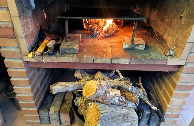 Rural house 8 km from Cuenca with fireplace