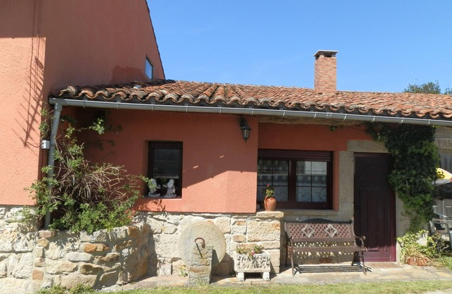 RURAL HOUSE WITH GARDEN ARGÜERO- VILLAVICIOSA