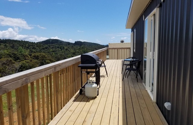 Rural off grid tiny home near Taipa Beach and boat ramp, Doubtless Bay