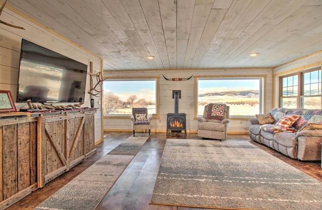 Rural White Sulphur Springs Getaway w/ Deck!
