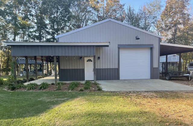 Rustic Barn on Alabama River!