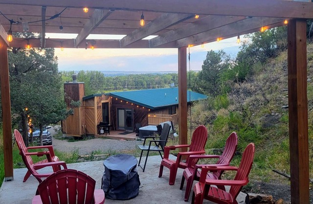 Rustic Bliss at Montana's Secluded Hideaway