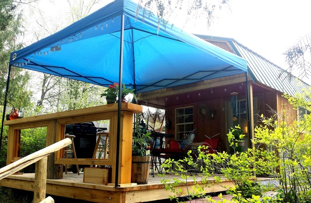 Rustikales Bunkhouse am Kootenai River