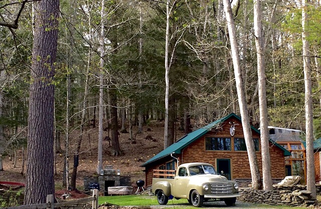 Rustic chic cabin just minutes away from the Delaware