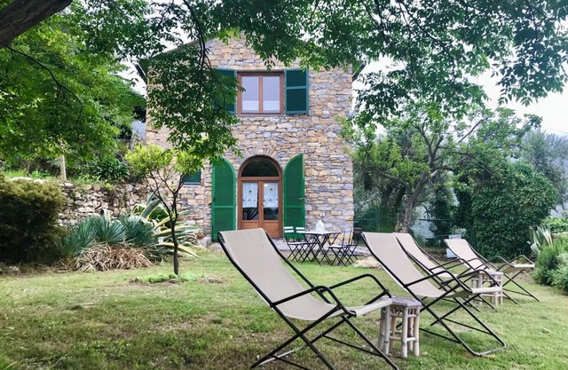 Rustic farmhouse with breathtaking views and sunny garden 12 km from the sea