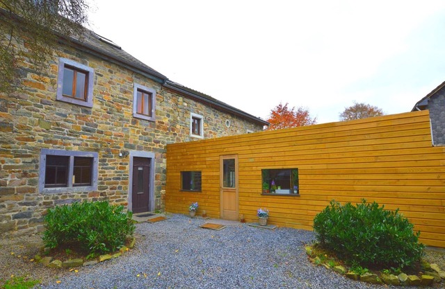 Charmantes Bauernhaus in Weismes mit Pool