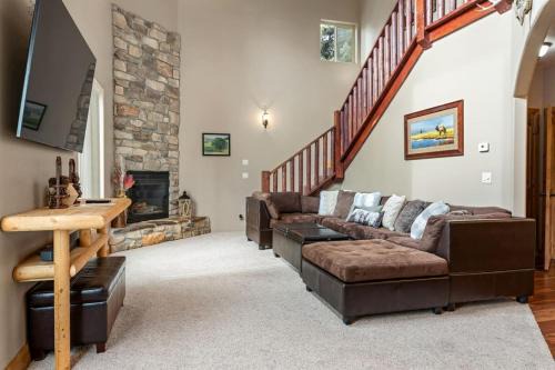 Rustic Forest Retreat