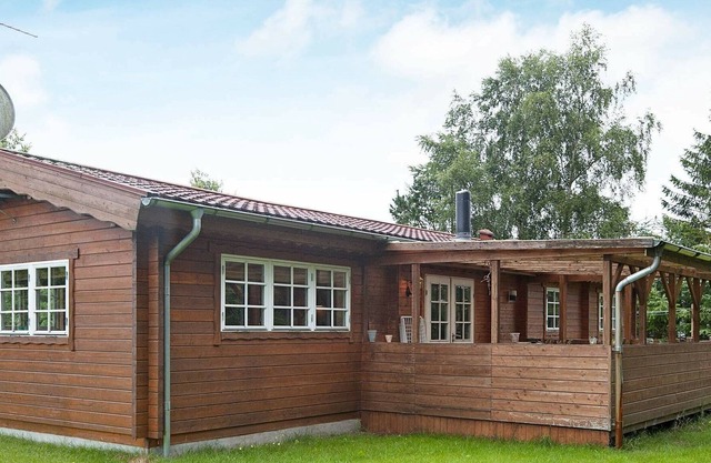 Rustikales Ferienhaus in Farvang mit Terrasse