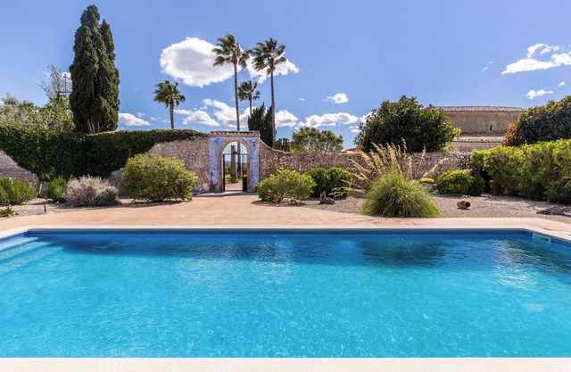 Rustikales Ferienhaus "Son Costa" mit Bergblick, Garten, Pool & WLAN