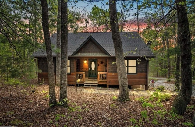 Rustic Pines-cozy & charming