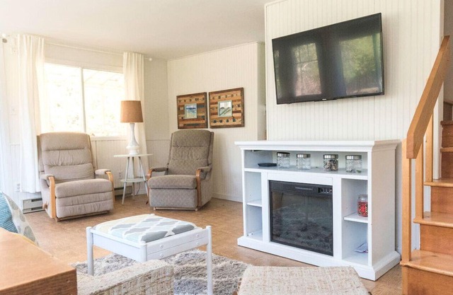 Rustic Retreat- Bois Joli Beach