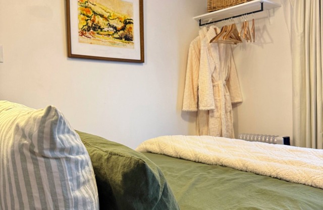 Rustic studio on the city fringe