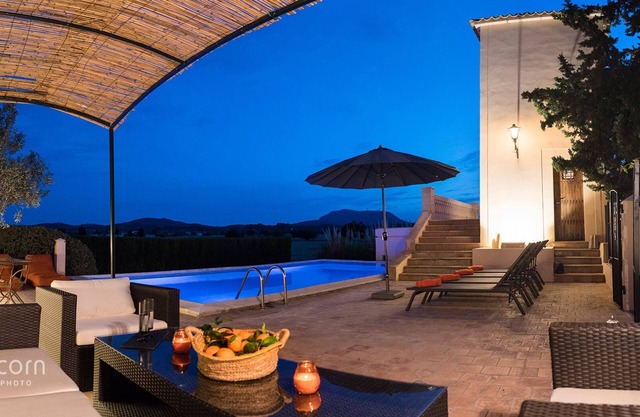 RUSTIKALE VILLA mit Pool 10x5 und Klimaanlage