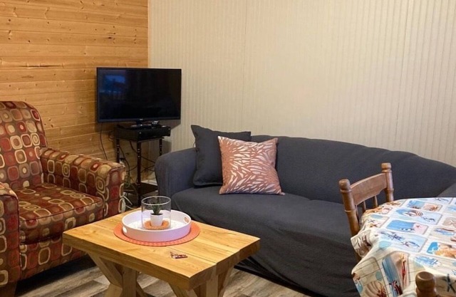 Rustic Wave Cottages-Cabin #5