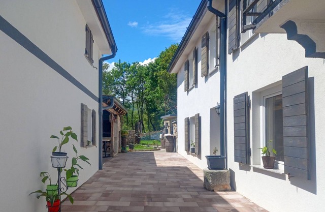 Rustical by Interhome