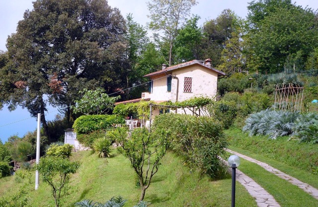 Rustico in panoramischer Lage, Terrasse mit Meerblick.