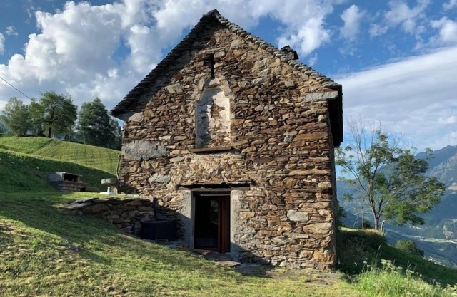 Ferienhaus Rustico Tecc du Martin in Leontica - 6 Personen, 2 Schlafzimmer