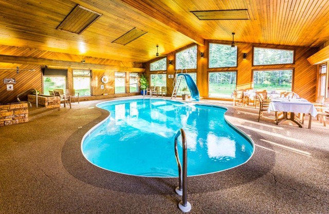 Rustlers Lodge