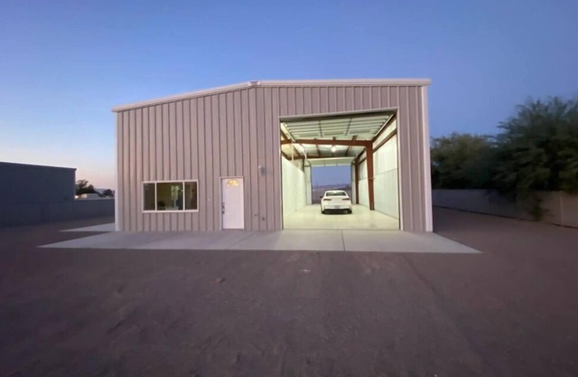 RV/Boater’s dream 2-bedroom barndominium w/AC and WiFi in lovely Mohave Valley