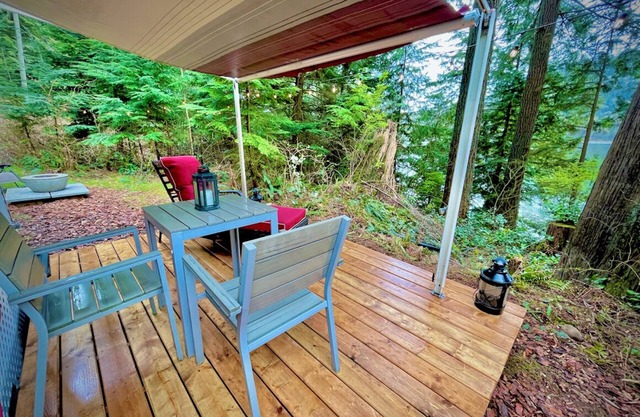 RV |Hot tub & fire-pit | Cape Carraholly Retreat