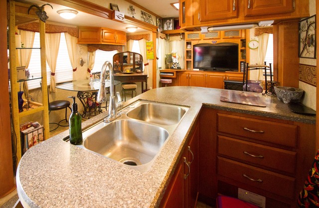 Gemütliches 5th Wheel RV On 2. 5 Acres in der Nähe von Hamilton Pool