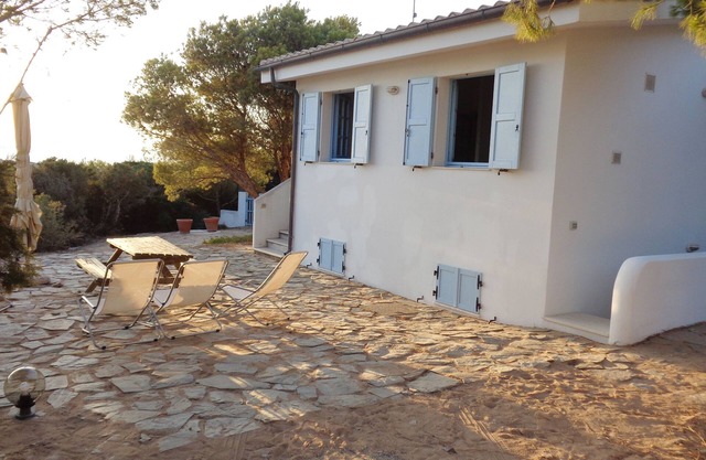 SARDINIA - Detached house directly by the sea of PORTO-PINETTO