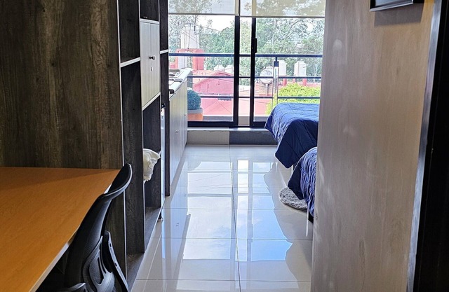 S07 PREMIUM SUITE Full Service WiFi STV