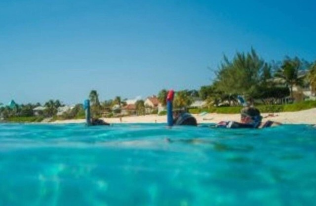 S4 BP Steps to Beach Free Upgrade Stay 30 Oct
