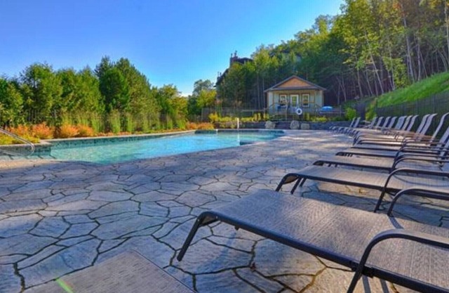 S4 Cozy Tremblant Condo