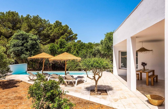 Sa Pausa - Three Bedroom Villa, Sleeps 6