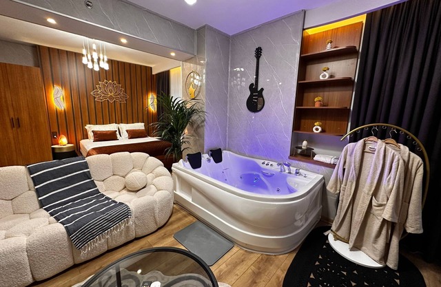 Sabiha Gokcen Hotel Istanbul Houses